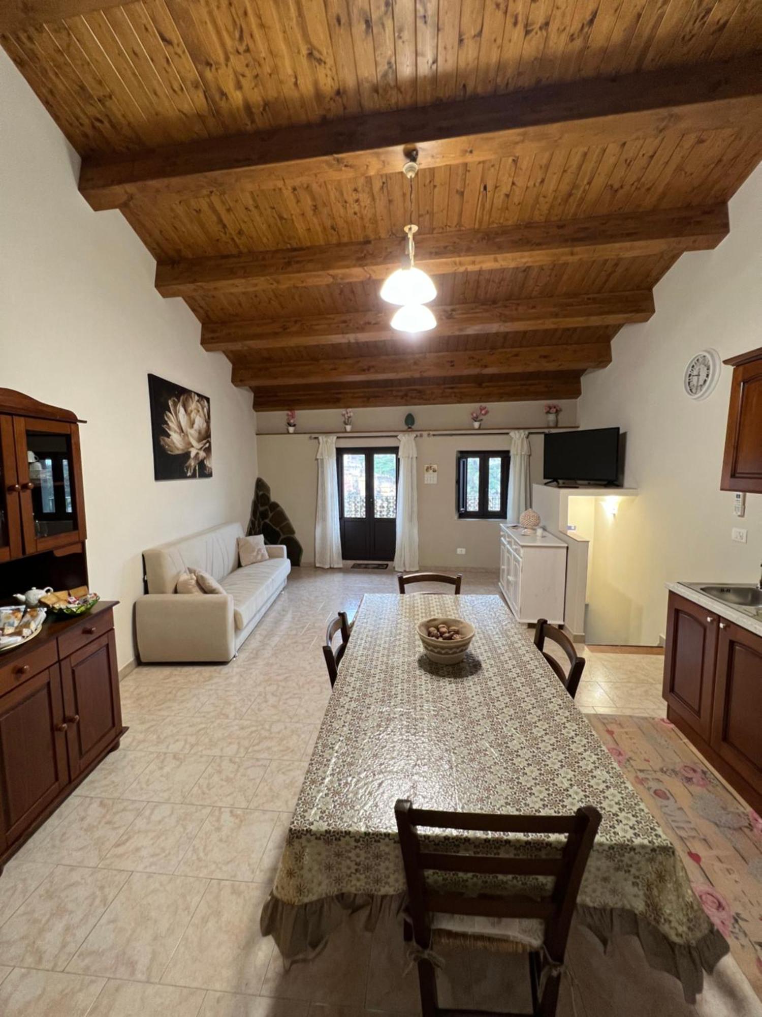 Casa Belvedere Motta Camastra Gole Alcantara Bagian luar foto
