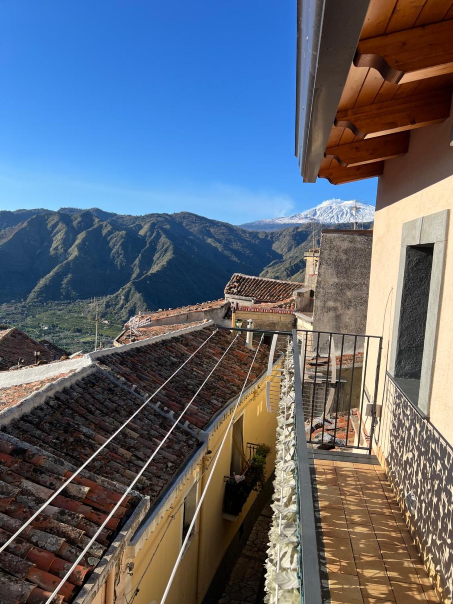 Casa Belvedere Motta Camastra Gole Alcantara Bagian luar foto