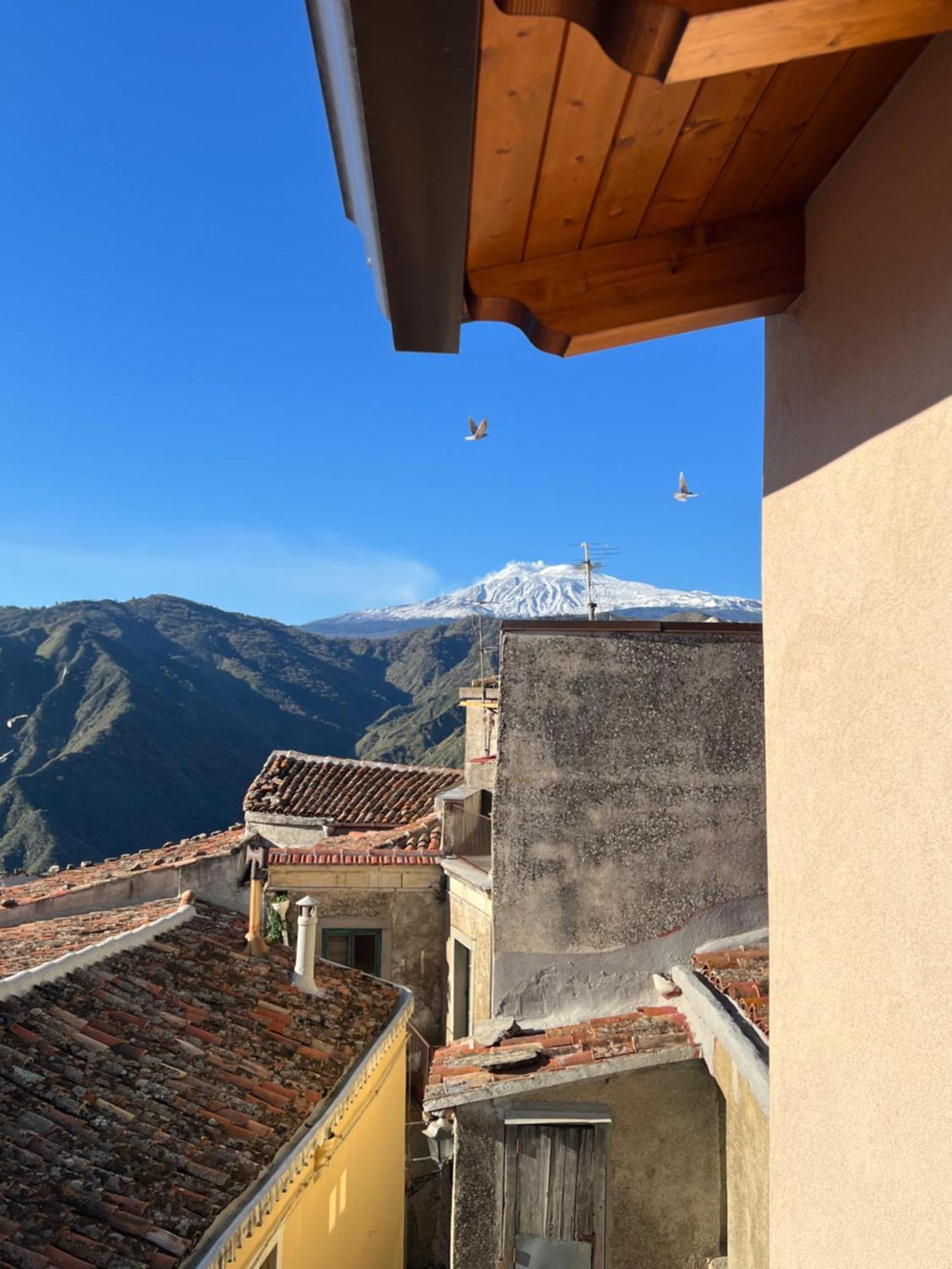 Casa Belvedere Motta Camastra Gole Alcantara Bagian luar foto